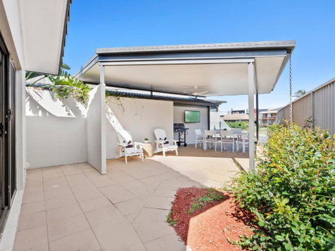 The Goldie - Accommodation Mermaid Beach 1