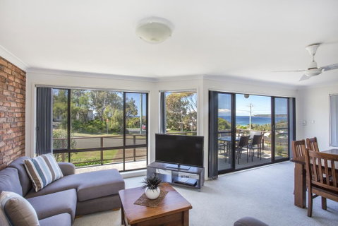 Beachside Getaway - Accommodation Mermaid Beach 2