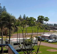 Beachside Getaway - 150m to beach - Accommodation Mermaid Beach
