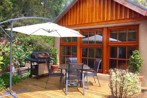 BEAUTIFUL RETREAT - 20 Mins To CBD And Only 10 Mins To MONA! - Accommodation Mermaid Beach 1