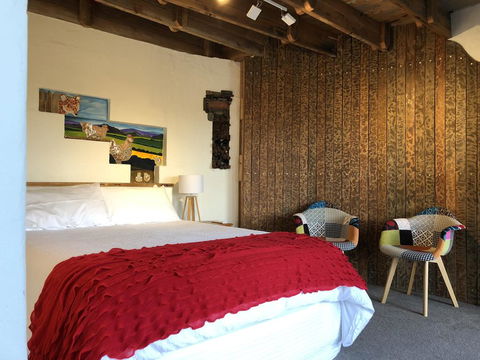 Bed In A Shed Too - Accommodation Mermaid Beach 0