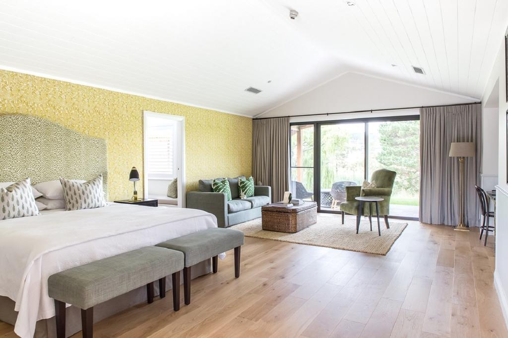 Berrima NSW Accommodation Mermaid Beach