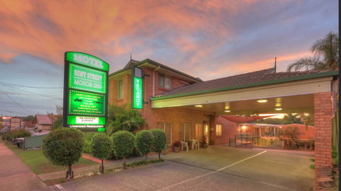 Bent Street Motor Inn - Accommodation Mermaid Beach 0