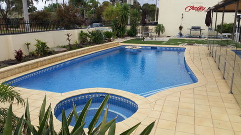 Best Western Chaffey Motor Inn - Accommodation Mermaid Beach 1