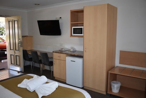 Best Western Tuscany On Tor Motor Inn - Accommodation Mermaid Beach 3