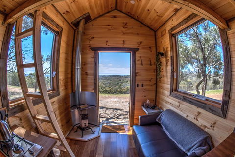 Big Tiny Seven Hills Tiny House, Tallarook - Accommodation Mermaid Beach 2