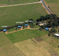 Black Cockatoo Cottages - Accommodation Mermaid Beach
