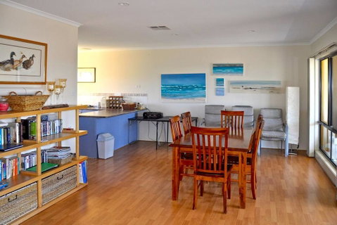 Black Duck - Accommodation Mermaid Beach 1