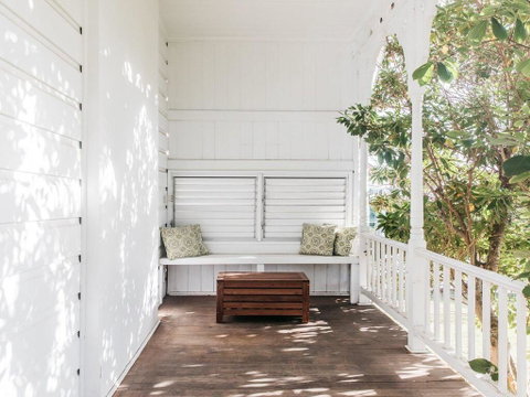 Blake House - Iconic Coastal Homestead - Accommodation Mermaid Beach 1