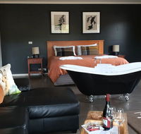 Blaze Rock Retreat - Accommodation Mermaid Beach