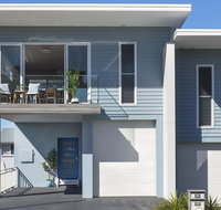 Blue Pelican - pacific views walk to beach - Accommodation Mermaid Beach