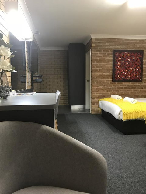 Blue Violet Motor Inn - Accommodation Mermaid Beach 1