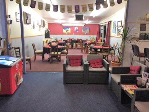 Bluff Hotel - Accommodation Mermaid Beach 3