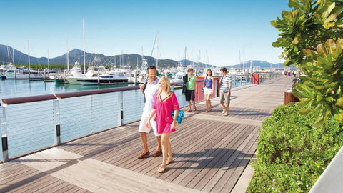 Boatel Cairns - Accommodation Mermaid Beach 1