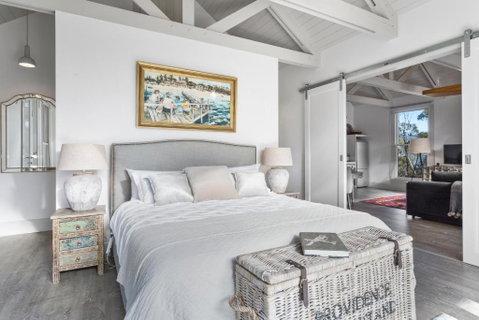 The Peninsula Experience - Accommodation Mermaid Beach 1