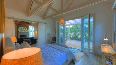 The Peninsula Experience - Accommodation Mermaid Beach 3