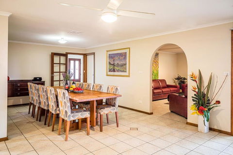 Watervale Hotel Guesthouse - Accommodation Mermaid Beach 0