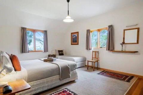 Wine Loft - Cosy Country Retreat With Ocean Views - Accommodation Mermaid Beach 2