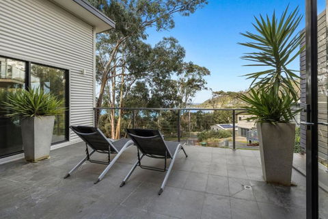 Wye Times - Accommodation Mermaid Beach 1