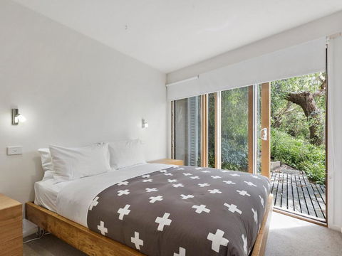 Wye View - Accommodation Mermaid Beach 3