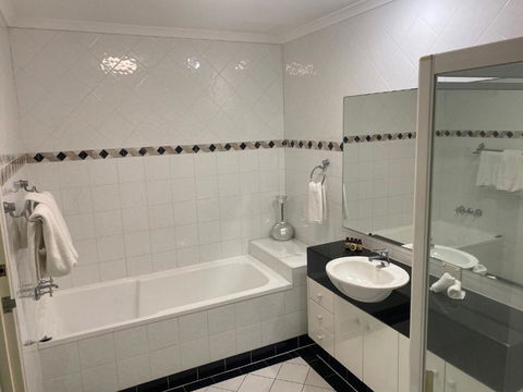 Xanadu Resort - Accommodation Mermaid Beach 2