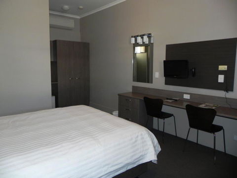 Bluestone Motor Inn - Accommodation Mermaid Beach 4