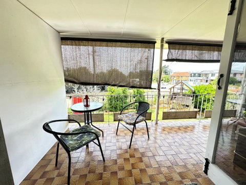 Zen Escape Guest House- Romantic Escape, Cozy Delight, Oasis Suite - Accommodation Mermaid Beach 3