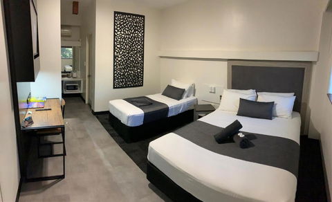 The Stuart Hotel-Motel - Accommodation Mermaid Beach 3