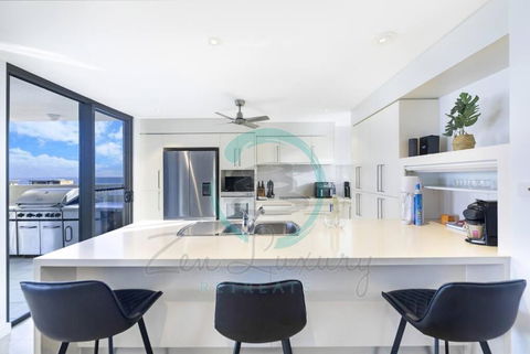 ZEN AT ARKABA 3BR Luxury Waterfront Apt Pool + BBQ - Accommodation Mermaid Beach 2