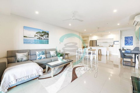 ZEN At ARRAY: 2BR Retreat In CBD - Accommodation Mermaid Beach 0