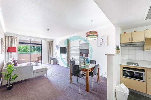 ZEN AT THE ESPLANADE - Spectacular Sunset Retreat - Accommodation Mermaid Beach 2