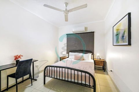 ZEN FORESHORE Cozy 2-BR, 2-BA Holiday Home + Pool - Accommodation Mermaid Beach 2