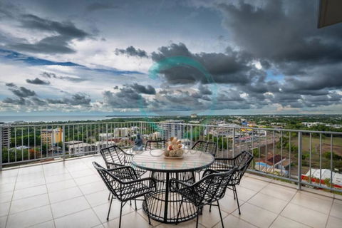 ZEN Pinnacle Penthouse (2) 3-BR Panoramic Retreat - Accommodation Mermaid Beach 0