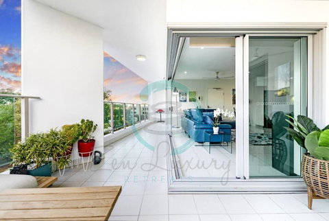 ZEN Tree Blossom: 3-BR Luxury Apt Near Waterfront - Accommodation Mermaid Beach 3