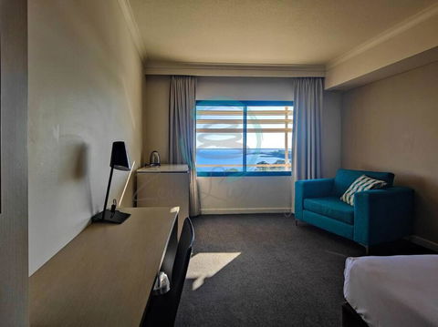 ZEN88 ESPLANADE: Hotel Suite W/ Ocean/Sunset Views - Accommodation Mermaid Beach 3