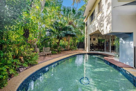 Zen Serene Seascape - Family Pool - BBQ - Markets - Accommodation Mermaid Beach 0