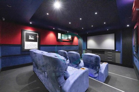 ZenLux: 4BR Bayview Mansion Infinity Pool + Cinema - Accommodation Mermaid Beach 0