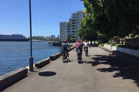 Sydney Harbour Discovery Tour - Accommodation Mermaid Beach 4