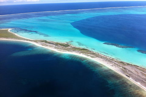 Abrolhos Islands Fixed-Wing Scenic Flight - Accommodation Mermaid Beach 1