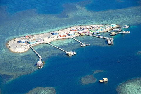 Abrolhos Islands Fixed-Wing Scenic Flight - Accommodation Mermaid Beach 3