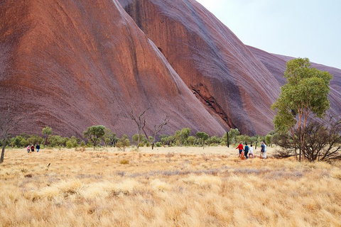 Uluru (Ayers Rock) Base And Sunset Half-Day Trip With Opt Outback BBQ Dinner - Accommodation Mermaid Beach 1