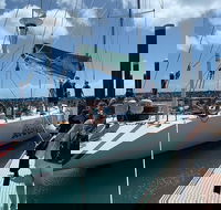 2-Night Whitsundays Sailing Cruise incl. Whitehaven Beach  Great Barrier Reef - Accommodation Mermaid Beach