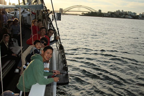 Sydney Harbour Tall Ship Twilight Dinner Cruise - Accommodation Mermaid Beach 5