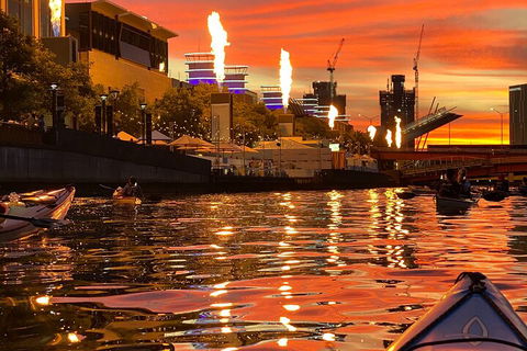 Melbourne Sunset Kayaking Experience With Dinner - Accommodation Mermaid Beach 4