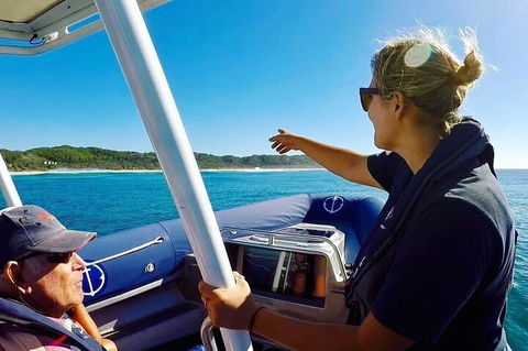 Julian Rocks Byron Bay Cruise - Accommodation Mermaid Beach 3