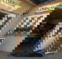 Small Group Adelaide Hills and Hahndorf Hideaway Tour from Adelaide - Accommodation Mermaid Beach