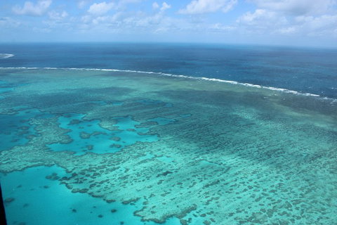 Reef And Island Scenic Flight From Airlie Beach - Accommodation Mermaid Beach 1