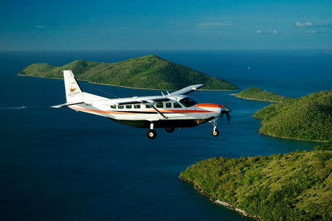 Reef And Island Scenic Flight From Airlie Beach - Accommodation Mermaid Beach 3