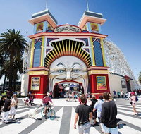 Private Full Day Melbourne City Tour with local guide - Accommodation Mermaid Beach